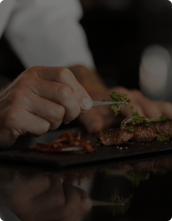 Restaurant
with gourmet cuisine
on the premises