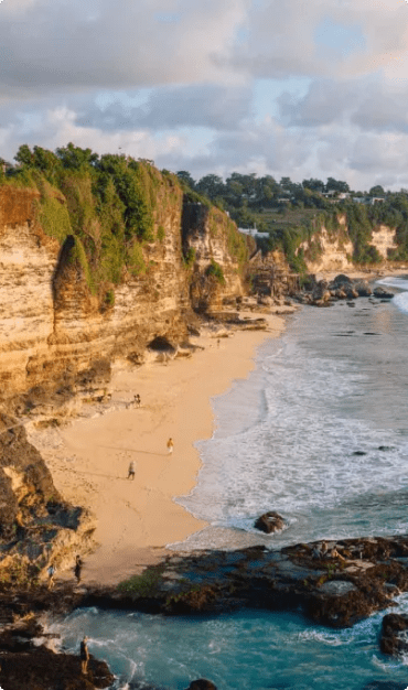 Gorgeous scenery with coves, cliffs and sandy beaches